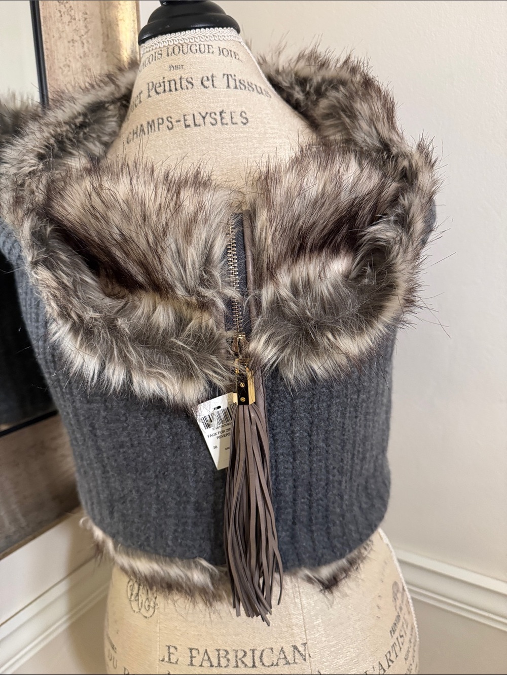 henri bendel Brown Faux Fur & Cashmere Reversible Collar with Tassel Zip Pull - Picture 3 of 14
